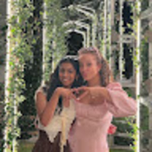 Meet your Posher, Zoya